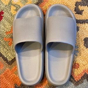 Men’s 12-13 Sootheez slides